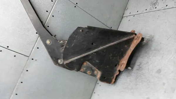 Levier de Frein à Main Iveco Daily 2.3D 06R image 6