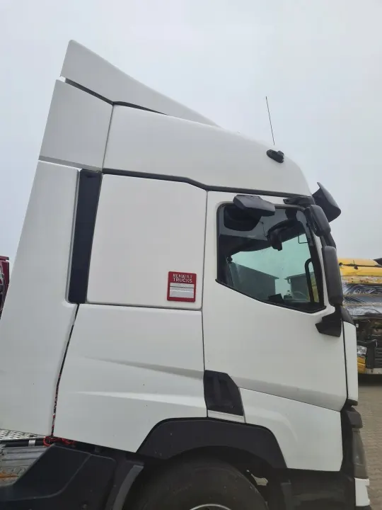 Complete Cab for Renault Gama T Range Euro 6 image 6