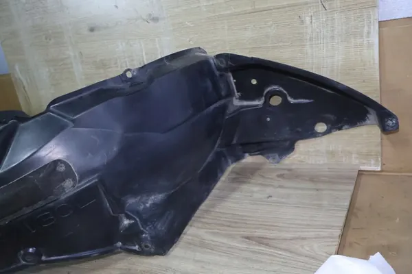 Toyota Auris I Left Front Wheel Arch OEM 53876-02220 image 2