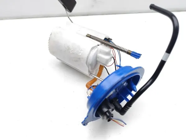VW Polo Bränslepump OEM 2Q0919051B 1.0 TSI image 10