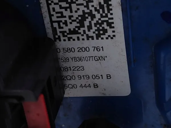 VW Polo Bränslepump OEM 2Q0919051B 1.0 TSI image 7