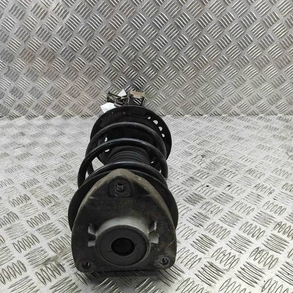 Ammortizzatore anteriore sinistro Infiniti Q30 2019 image 5