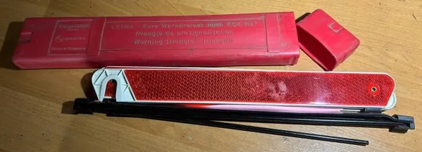 Triangle de signalisation OEM 27R0323635 VW Passat B5 image 3