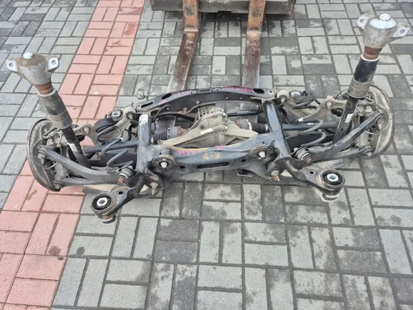 Hinterachsschwinge OEM ODB500043G für Audi A4 B9 image 3