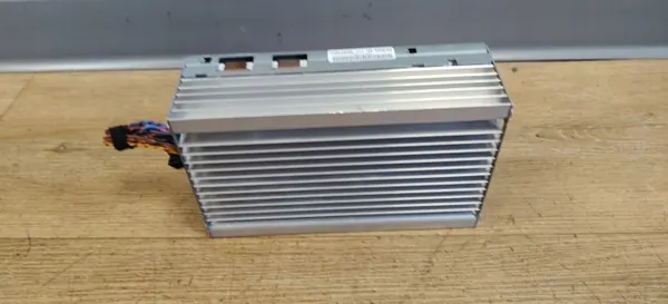 BMW F10 F11 HiFi-versterker OEM 9266355 - Gebruikt image 3