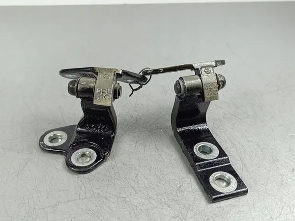 2024 Nissan X-Trail T33 Dobradiças de porta traseira FOB53714 image 1