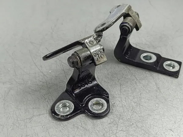 2024 Nissan X-Trail T33 Dobradiças de porta traseira FOB53714 image 2