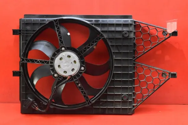 Ventilateur d'occasion OEM 6R0121207Q pour Skoda Rapid 1.4 TDI image 5