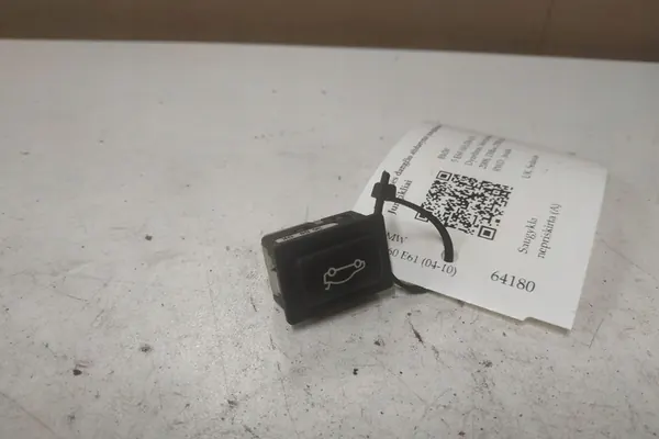 Kofferbakontgrendelknop BMW 5 (E60) 2008 image 4