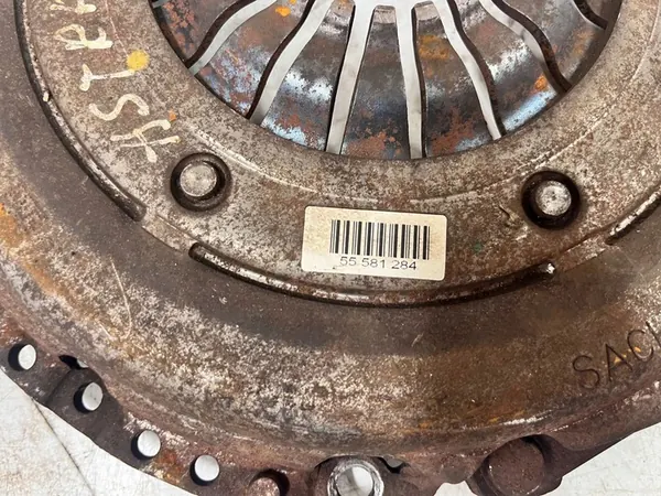 Clutch Pressure Plate OPEL ZAFIRA TOURER C 2.0L 55581284 image 4