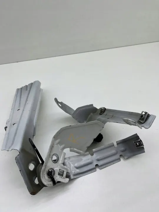 BMW X3 F25 voorste rechter spatbordbevestiging OEM A300 image 2