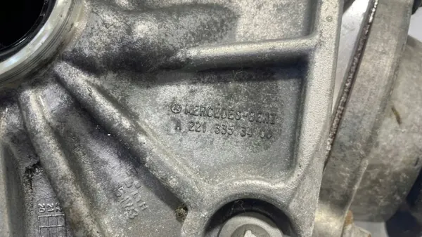Aston Martin DBX Voorste aandrijfas OEM A2213353400 image 3