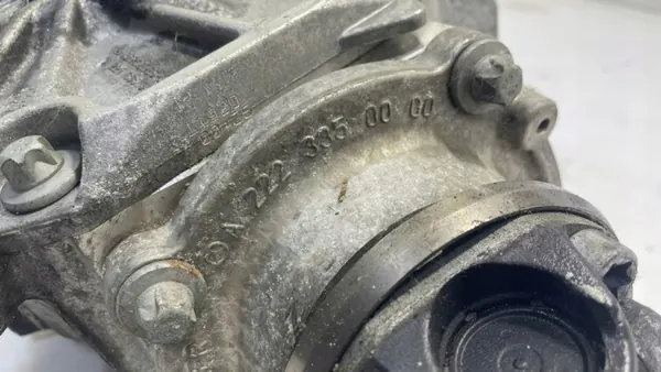 Aston Martin DBX Voorste aandrijfas OEM A2213353400 image 4