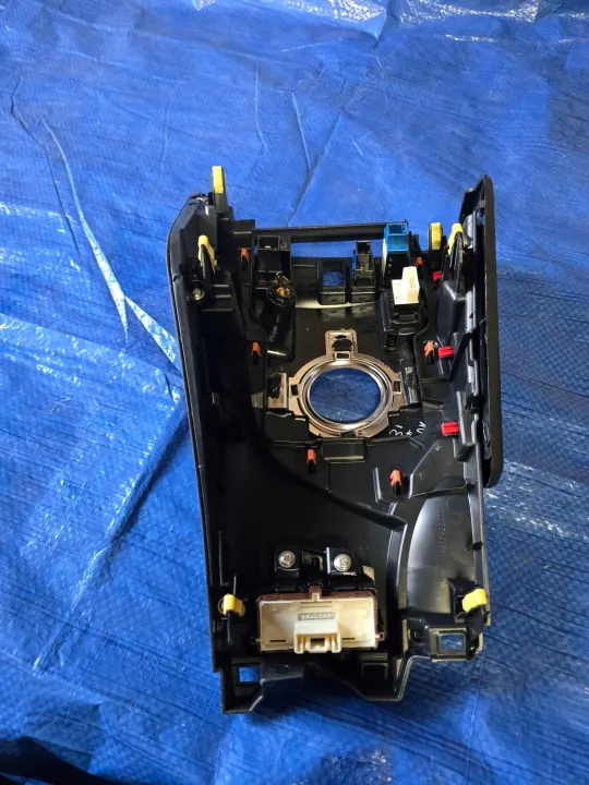 Panel túnel central Toyota Auris OEM 5883302200 image 4