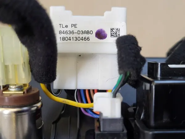 Hyundai Tucson 3 USB-Port Aux-Eingang OEM Gebraucht image 7