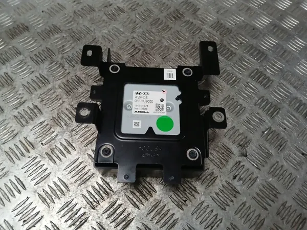 Hyundai Kona I 2019 Äänenvahvistin OEM 96370J9000 image 3