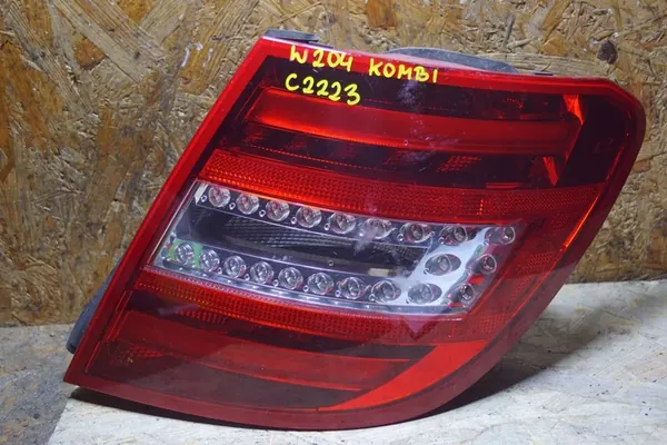 Rechter achterlicht MERCEDES-BENZ C (W204) A2048206564 image 2