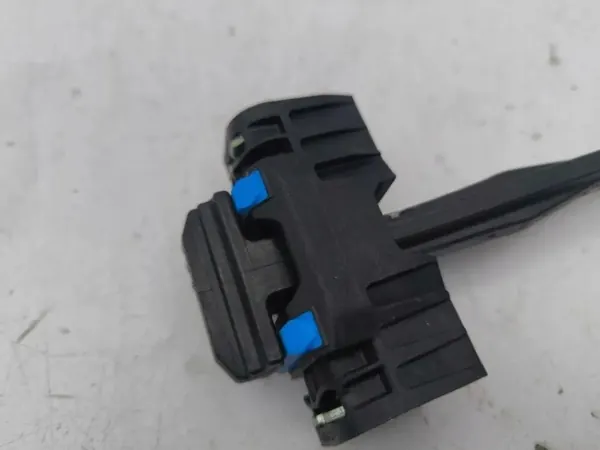 OEM 4G8839249A Audi A7 S7 2012 Arrêt de porte arrière image 3