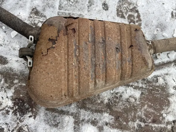 Audi OE Vaimennin OEM TŁUMIK AUDI A4 B5 1.8T Quattro image 3