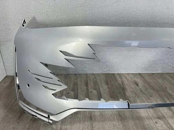 BAIC Frontstoßstange OEM A00118580 - Gebraucht image 3