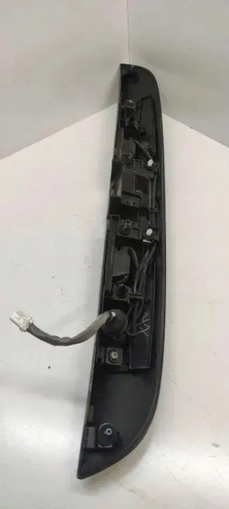 Éclairage plaque OEM 908681KA6A Nissan Juke image 4