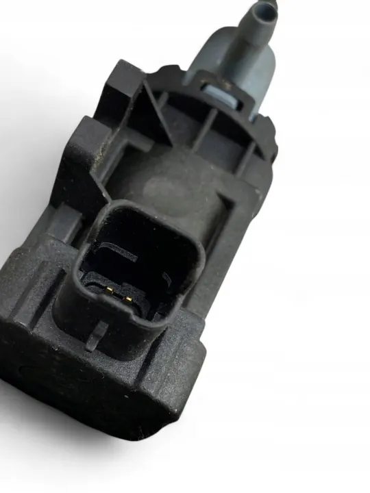 Volvo XC60 2021 Turbo vacuümklep OEM 31430880 image 7