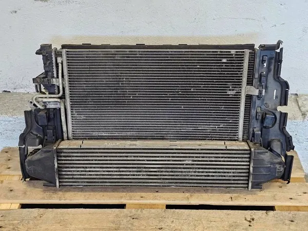 Chłodnice Komplet Volvo V60 S60 V70 XC70 XC60 S80 2.4 D5 Automat 31368445 image 2