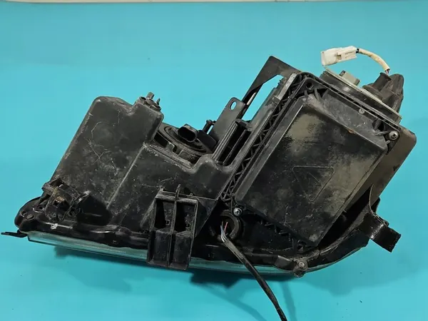 Oikea Ajovalaisin Lexus RX II 03-08 OEM IMPRK1438871 image 9