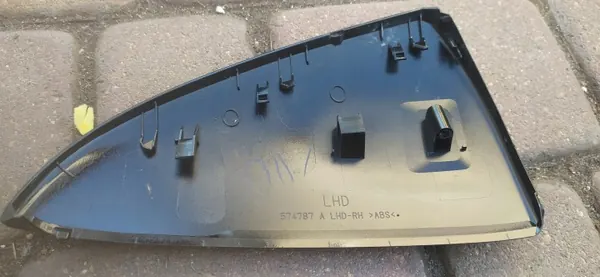 OEM 574787A Oikea yläpeilipeite Lexus UX image 3