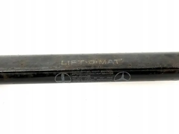 Actuador de capó lado derecho OEM 6399800164 Mercedes image 6