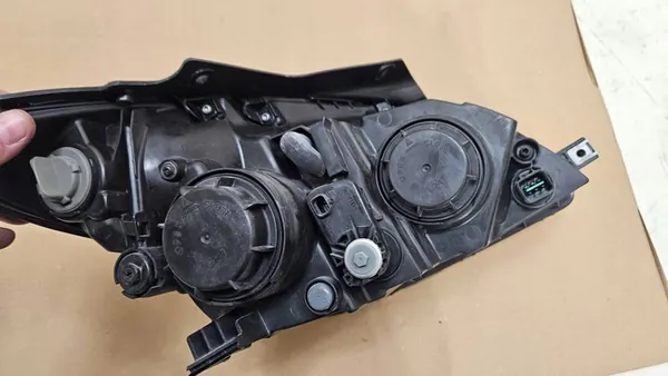 LÁMPARA DELANTERA IZQUIERDA HYUNDAI I30 2009-2012 image 7