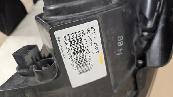 LÁMPARA DELANTERA IZQUIERDA HYUNDAI I30 2009-2012 image 9