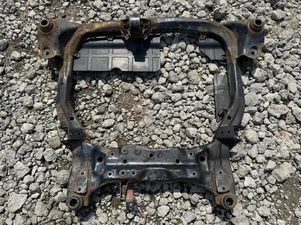 Traverse Suspension Avant OEM Kia Ceed I 2006-2012 image 2