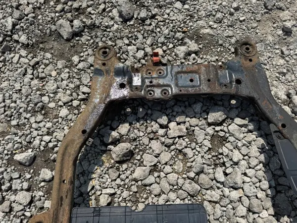 Traverse Suspension Avant OEM Kia Ceed I 2006-2012 image 10