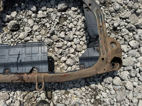 Traverse Suspension Avant OEM Kia Ceed I 2006-2012 image 8