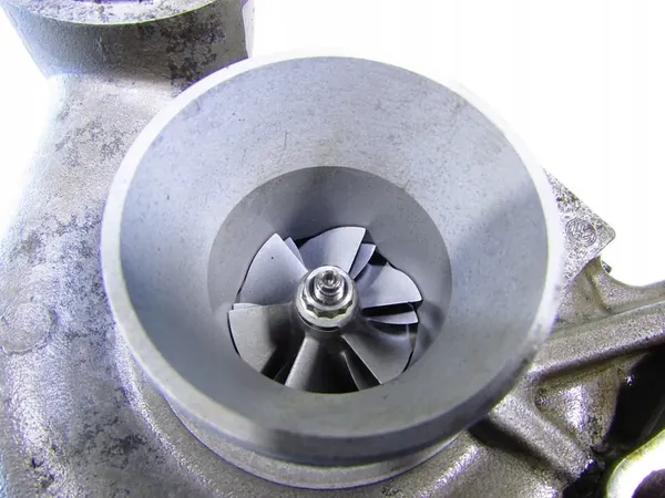 Turbocompresor Volkswagen Crafter 2.5 TDI CEB image 2