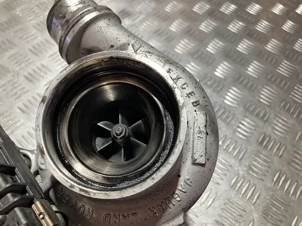 Turbocharger Land Rover G4D3-6K682-AG image 3