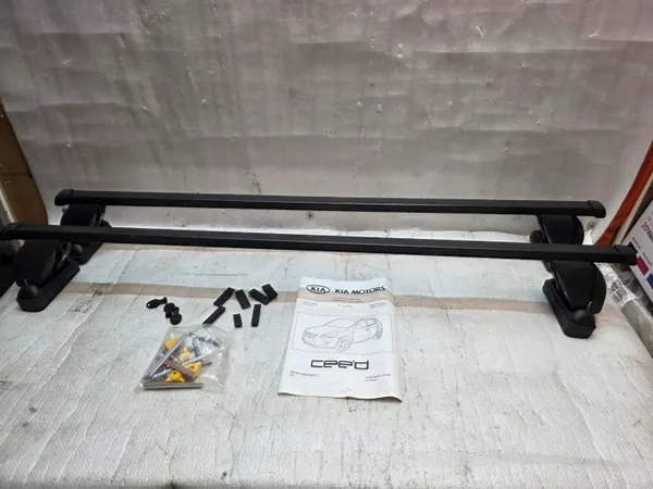 Kia Ceed dakdragers OEM E82001H000 - Compleet set image 2
