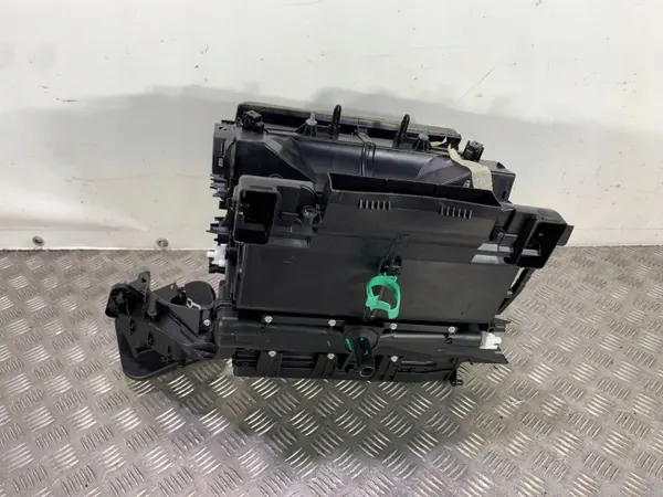 Caixa do aquecedor Alfa Romeo Stelvio OEM 1167617930 image 2
