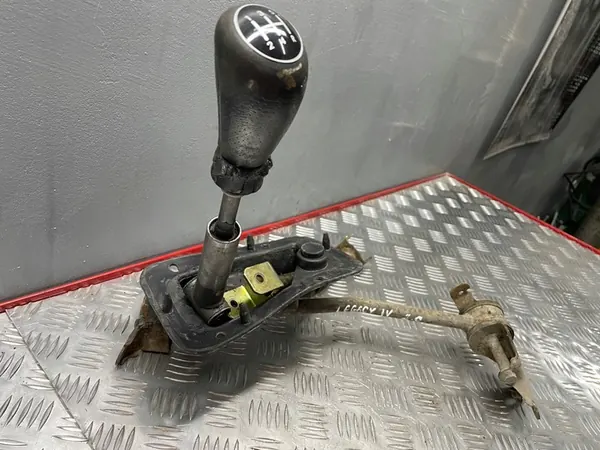 Alavanca de câmbio Subaru Legacy IV 2.0B image 2