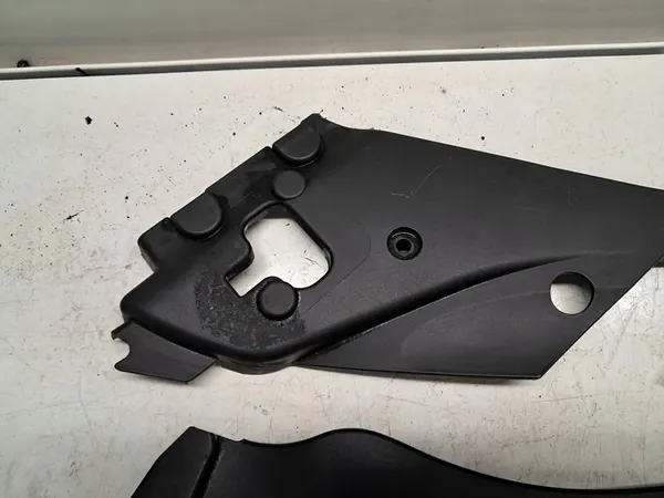 MERCEDES W204 07- Front Lamp Cover Left A2048261324 image 6