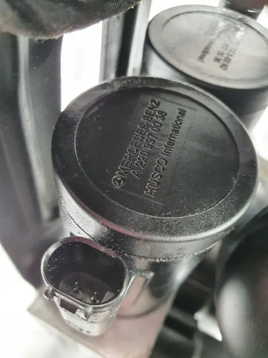 Federungsventilblock OEM A2203200358 Mercedes R230 image 8