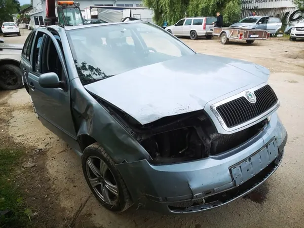 Pompe à huile OEM 06a115105b pour Skoda Fabia 1.9L image 5