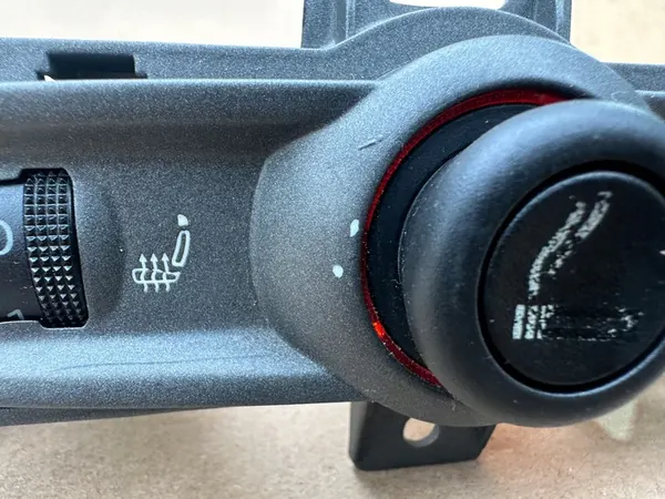 AUDI A6 C6 Zetelverwarmingsschakelaar 8E0963563 image 8