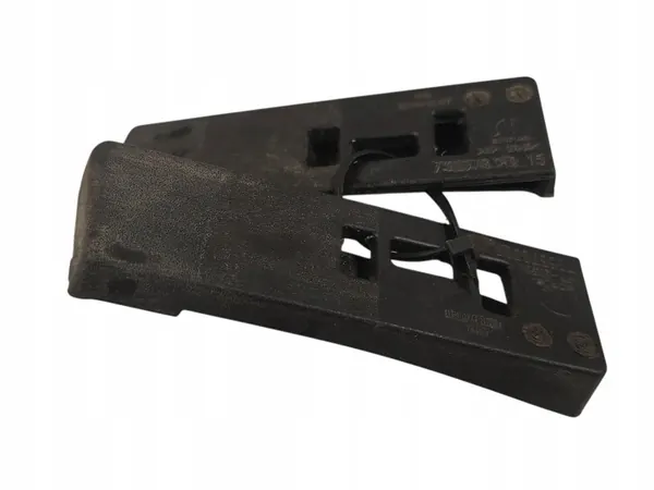 Jeep Renegade dakrailplug OEM 735578389 image 4