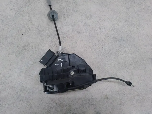 Linke Hintertürschloss Volvo V60 31301943 A046465 image 7