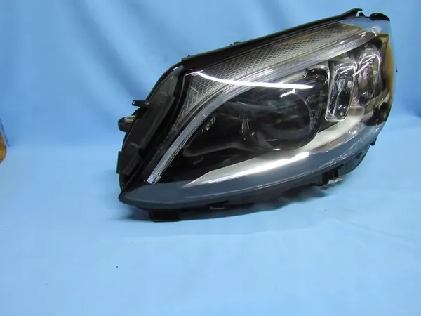 Linker koplamp W205 Full LED A2059061506 image 3