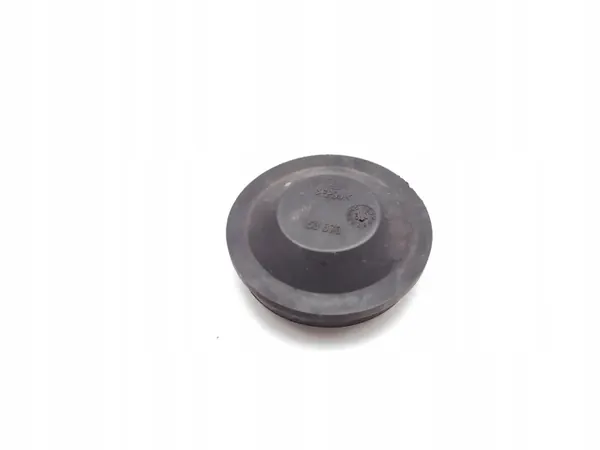 Cache ampoule phare VW Touareg OEM 153873 (2010) image 10