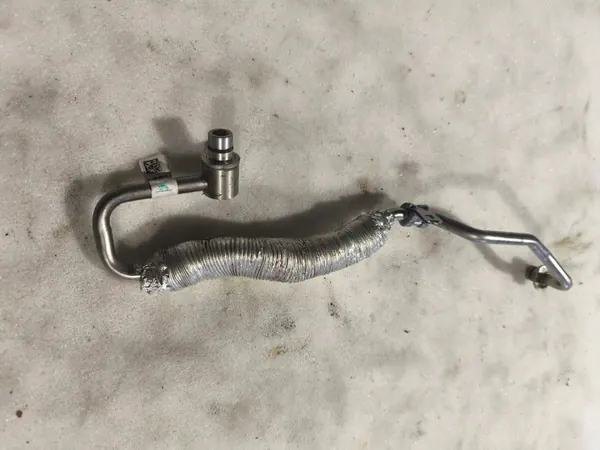 BMW 9454981 Tuyau d'Alimentation Turbo - Pièce OE Occasion image 2