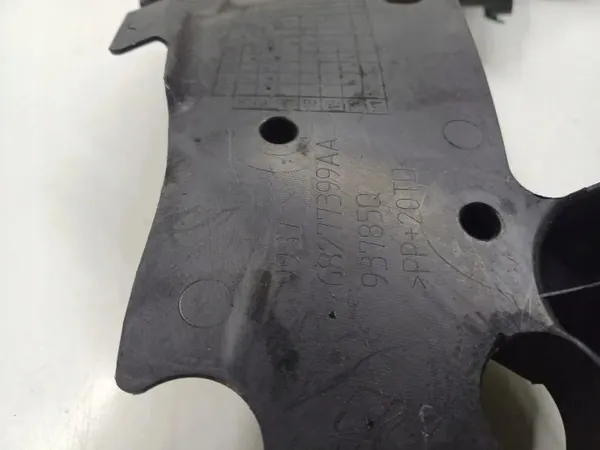 OEM 68277399AA Para-lamas dianteiro esquerdo Jeep WK2 image 3